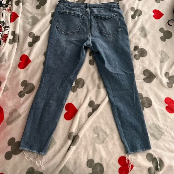 Old navy jeans - Picture 2 of 3